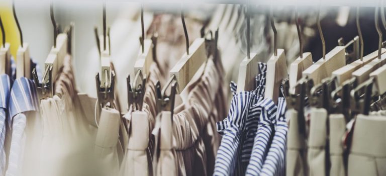 ベビーパールを使用した結婚指輪 ベビーパールを使用した結婚指輪