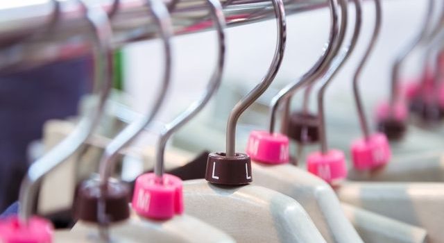 婚約指輪の意味と選び方